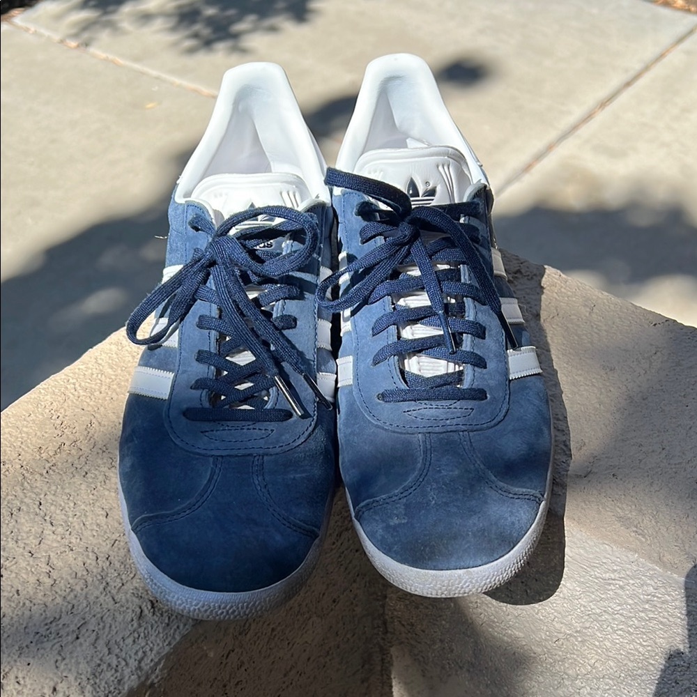 Men’s Adidas Gazelle Navy Blue Suede Size 11 US